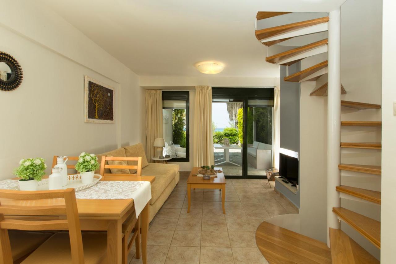 Villa Dihtia On The Sea Pefkochori Eksteriør bilde